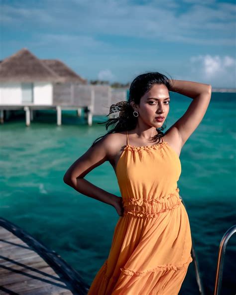 amala paul hot sexy images|Glamorous pictures of Amala Paul from her beach vacation will。